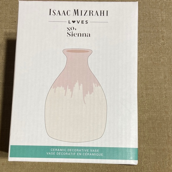 Isaac Mizrahi Other - Isaac Mizrahi Ceramic Vase - Blush and Ivory